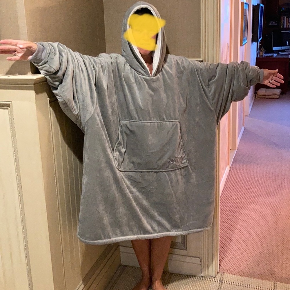 The Comfy Sweatshirt Blanket